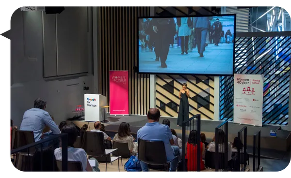 Izanami Martinez, conferencista para eventos corporativos sobre Liderazgo Inclusivo