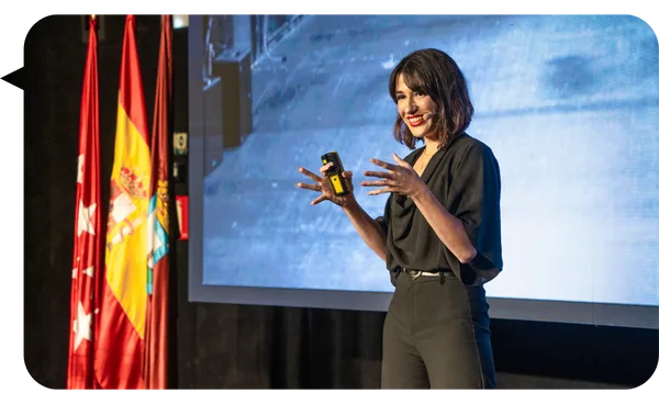 Izanami Martinez, conferencista para eventos corporativos sobre Liderazgo Inclusivo